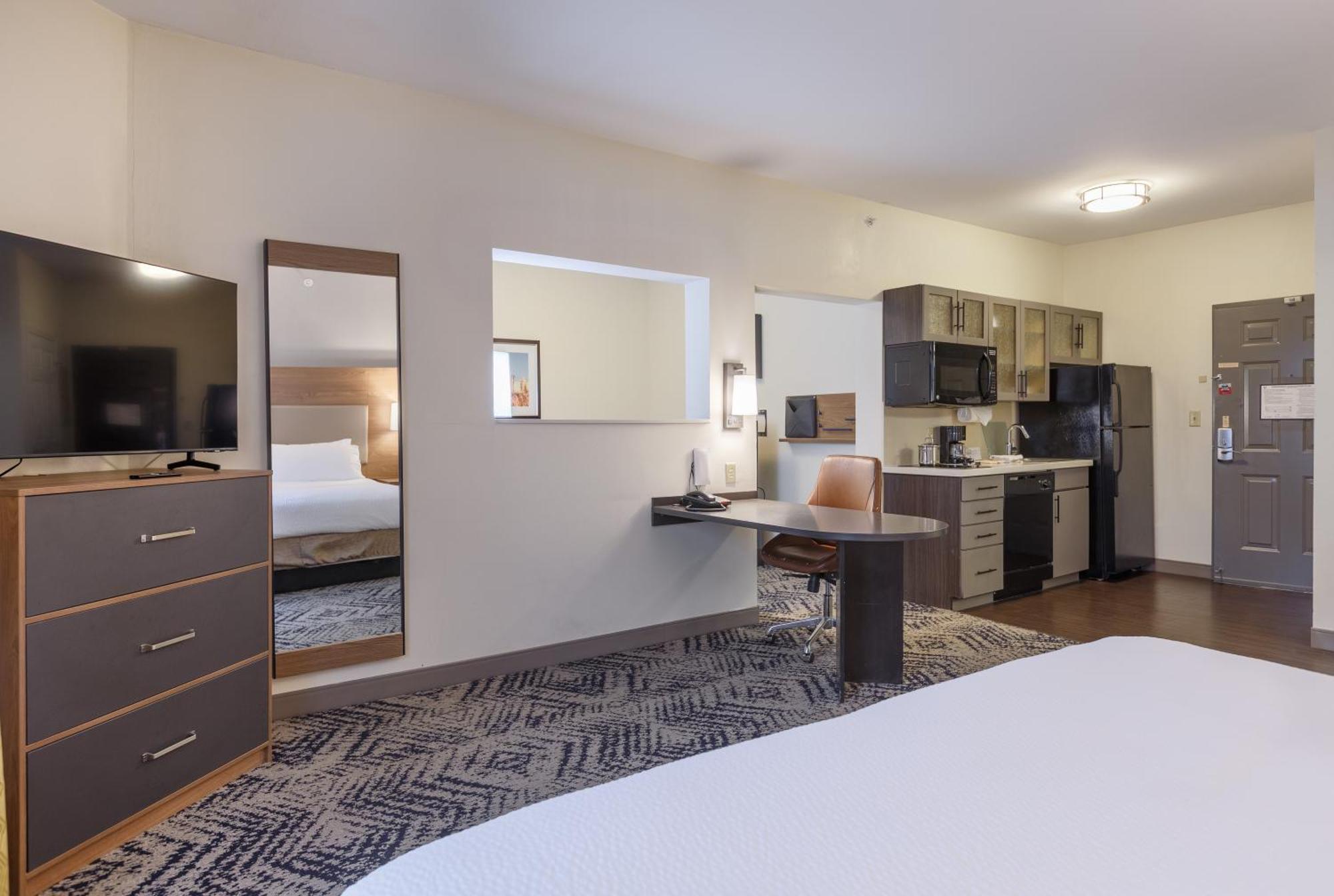 Candlewood Suites San Marcos By Ihg Exterior photo