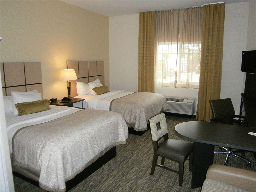 Candlewood Suites San Marcos By Ihg Exterior photo